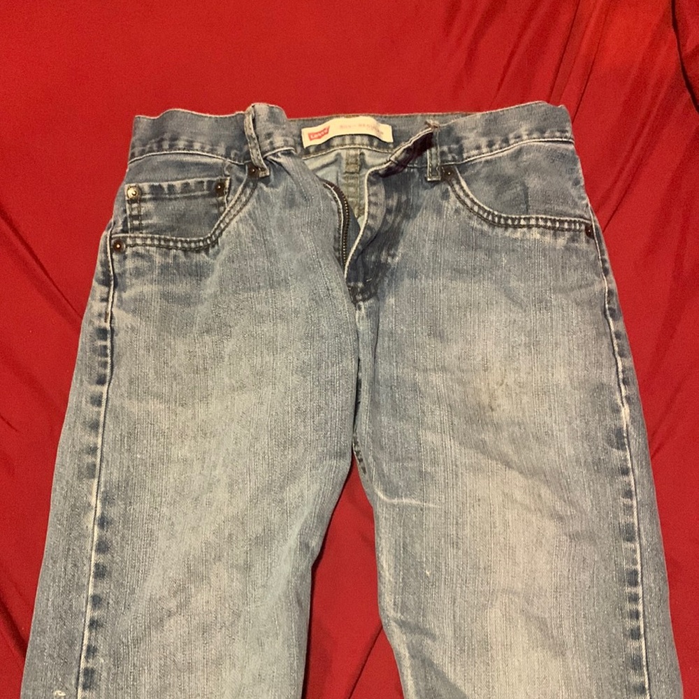 Men’s jeans.